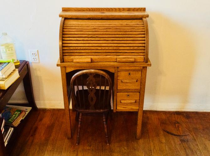 Pennysaver 1930 S Antique Children S Rolltop Desk And Chair Made