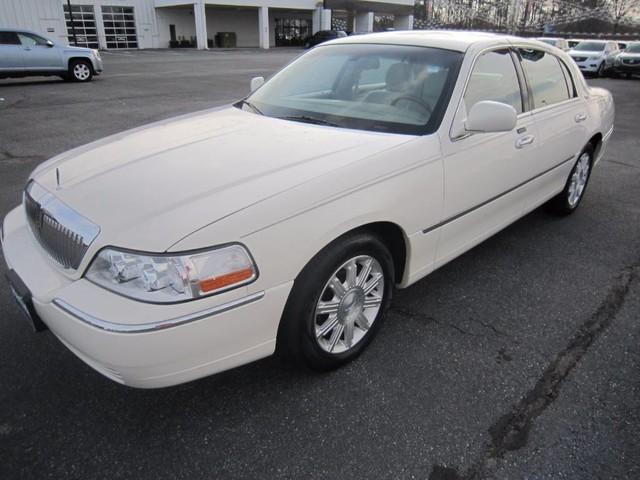 Lincoln Town Car Signature Limited 2007