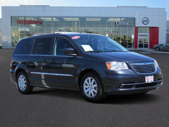Chrysler Town & Country TOURING 2014