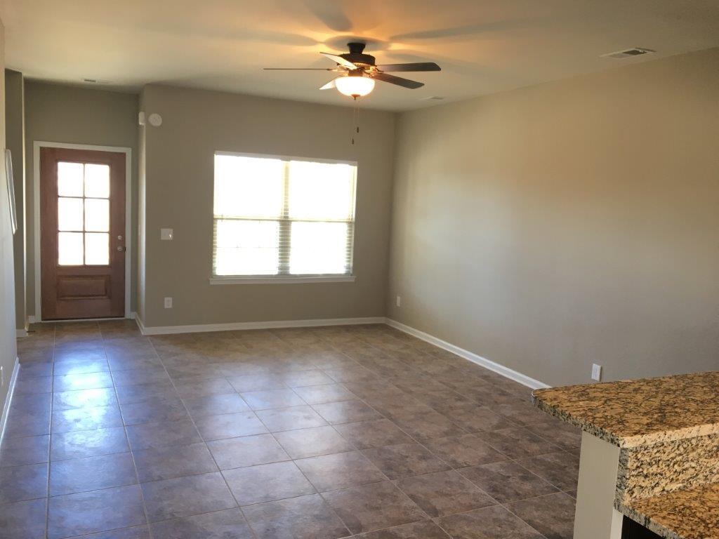 $1795 Three bedroom Apartment for rent