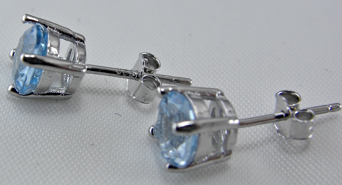 Awesome 2 Ct Blue Topaz 0.925 Sterling Silver W/ Platinum Earrings
