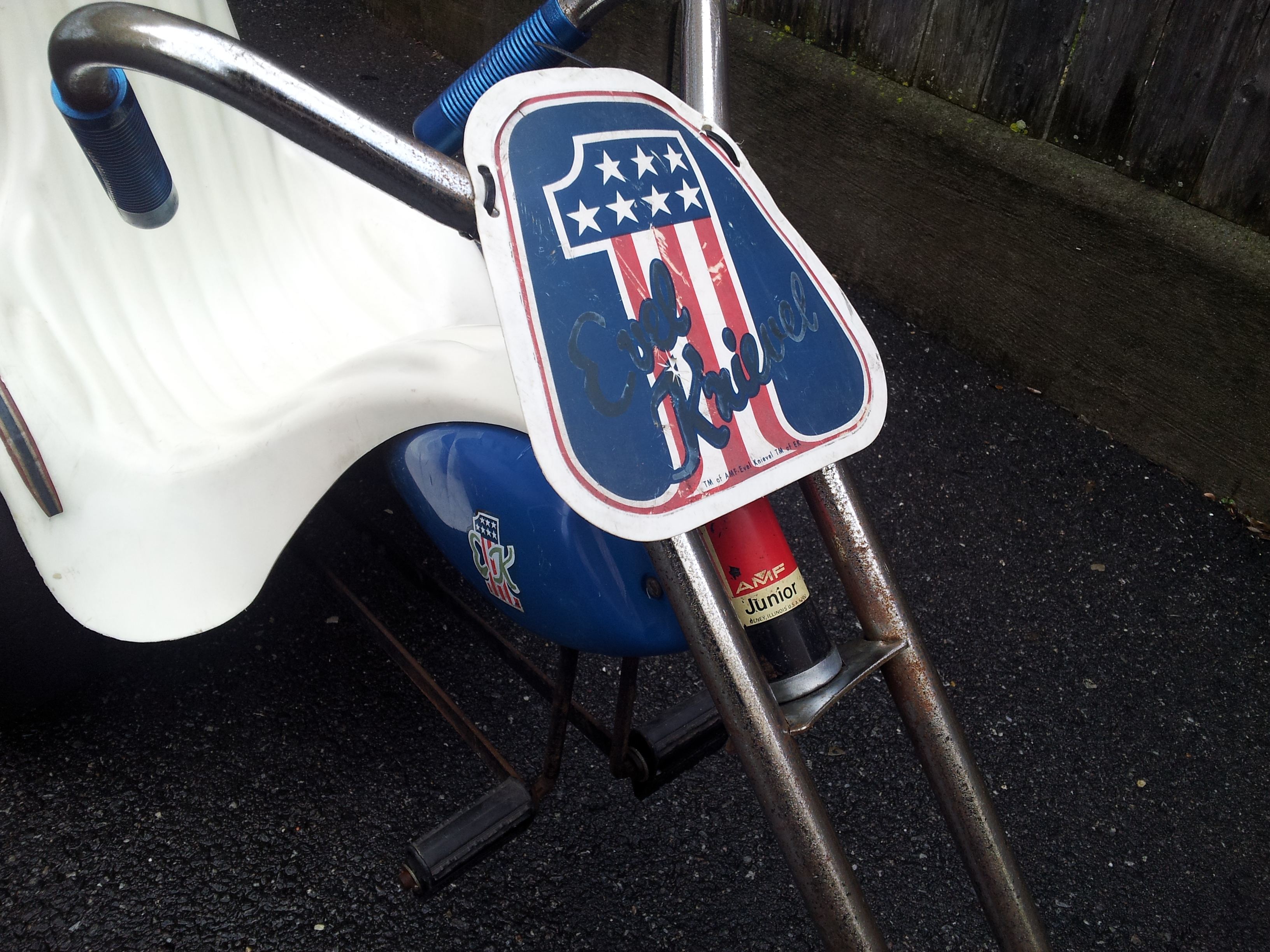 RARE! Original 1976 Vintage Evel Knievel AMF Junior Trike Bike Chopper