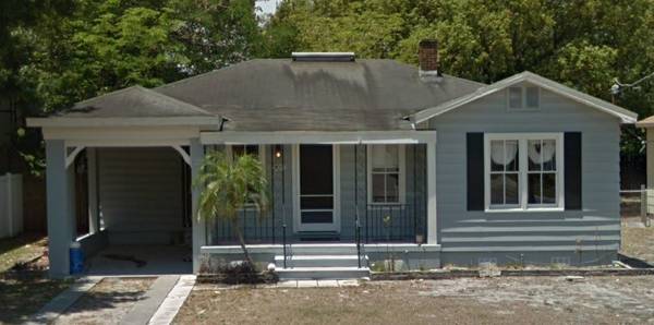 2 bedroom 1 bath fixer upper house in Tampa Florida!