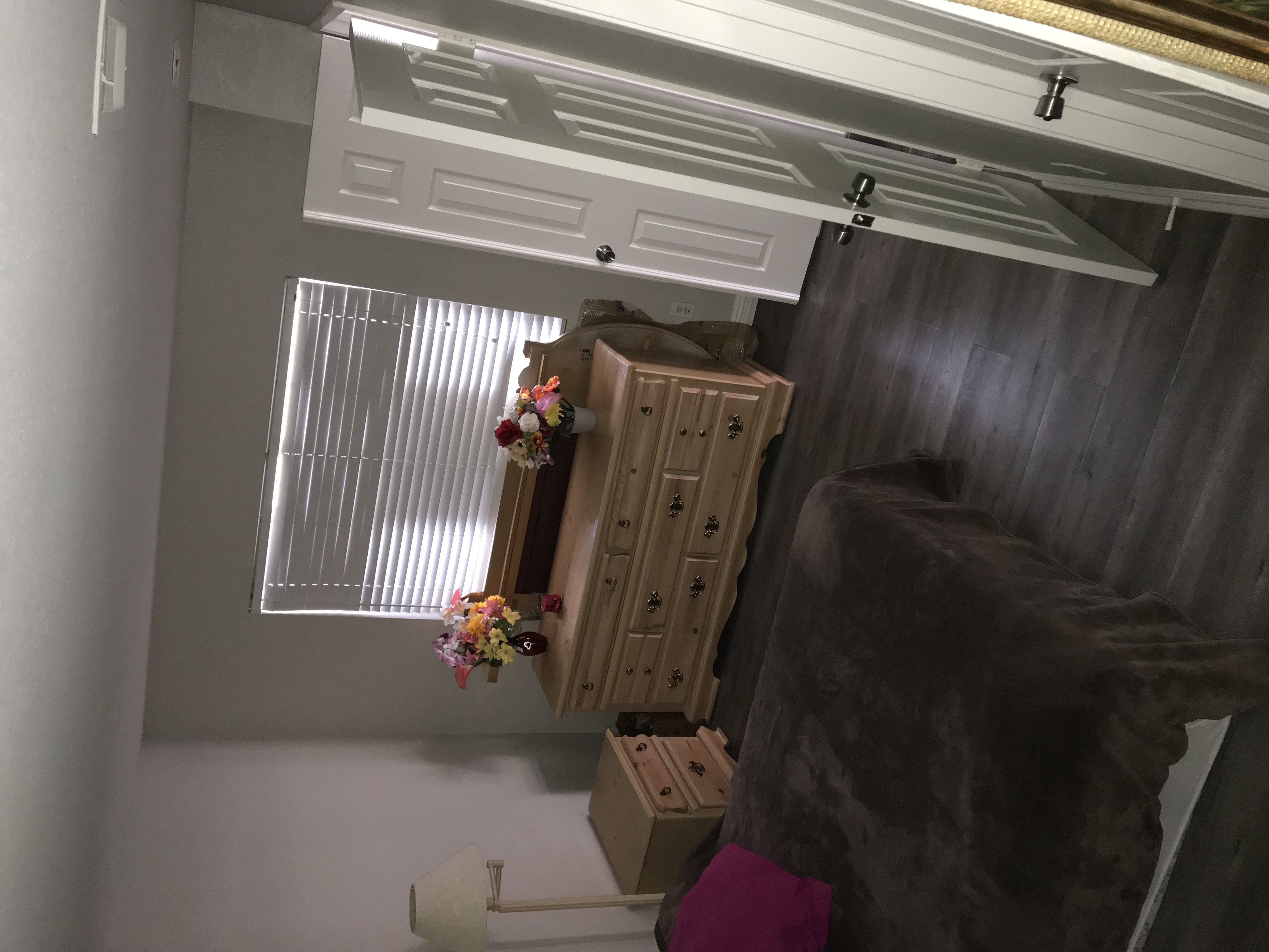 Pennysaver Room For Rent With Private Bathroom In Riverside