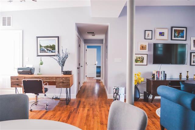New Price! 2BR/2BA Luxury apartment in beautiful downtown Somersworth w/ amazing rooftop deck!