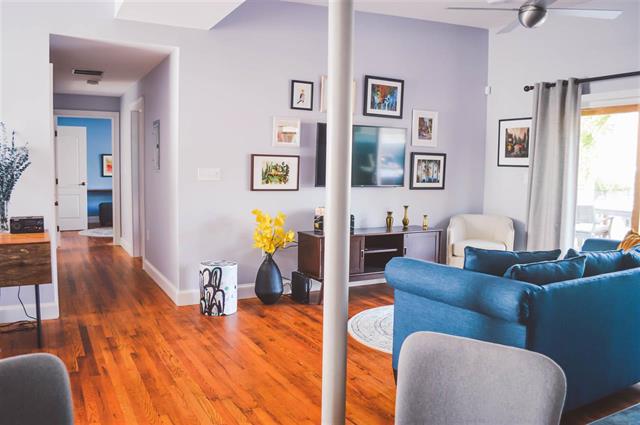 New Price! 2BR/2BA Luxury apartment in beautiful downtown Somersworth w/ amazing rooftop deck!