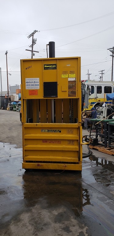 HARMONY M42HD VERTICAL BALER