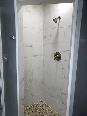 Bedroom for rent in Garland