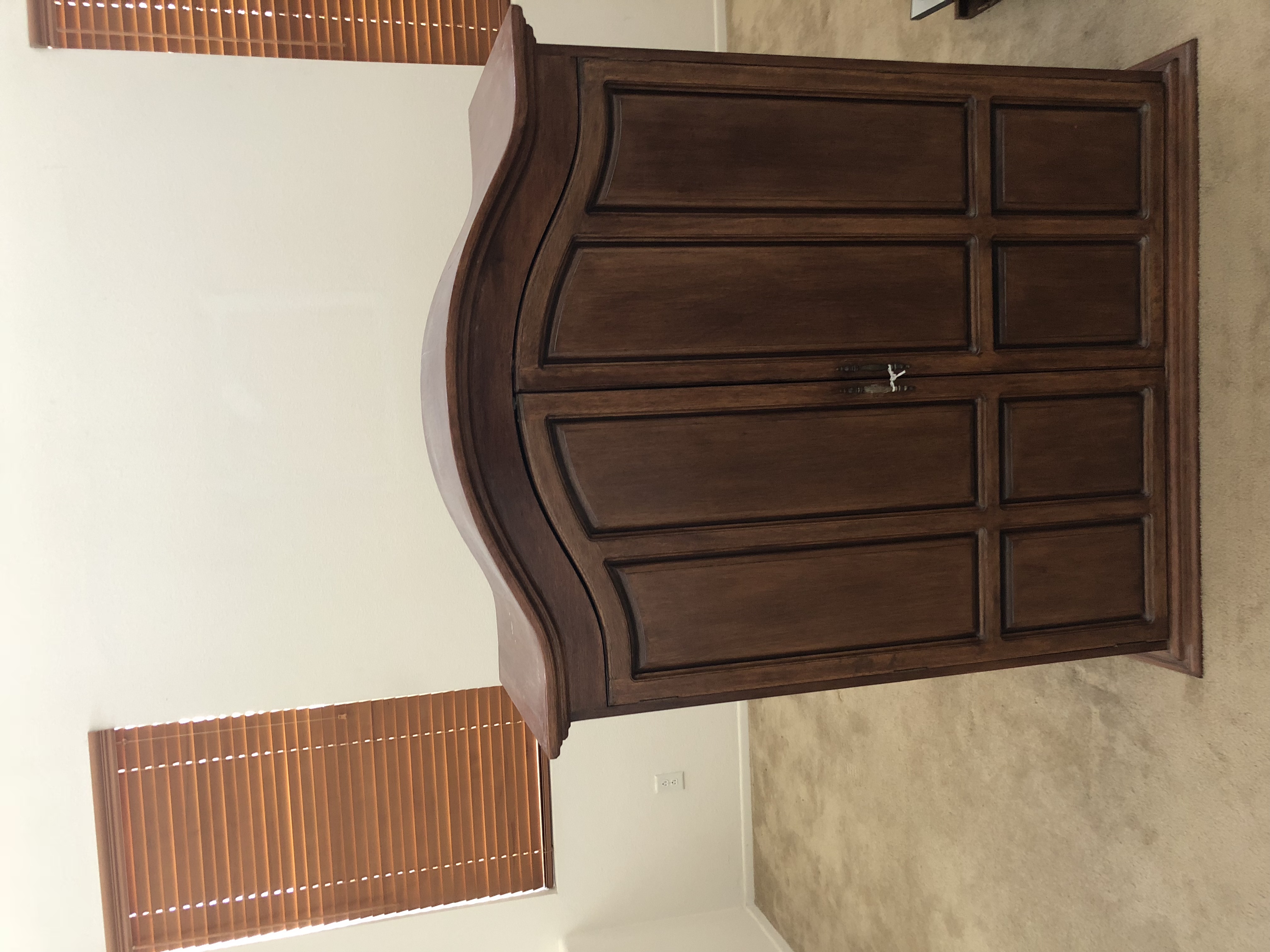 Armoire dresser