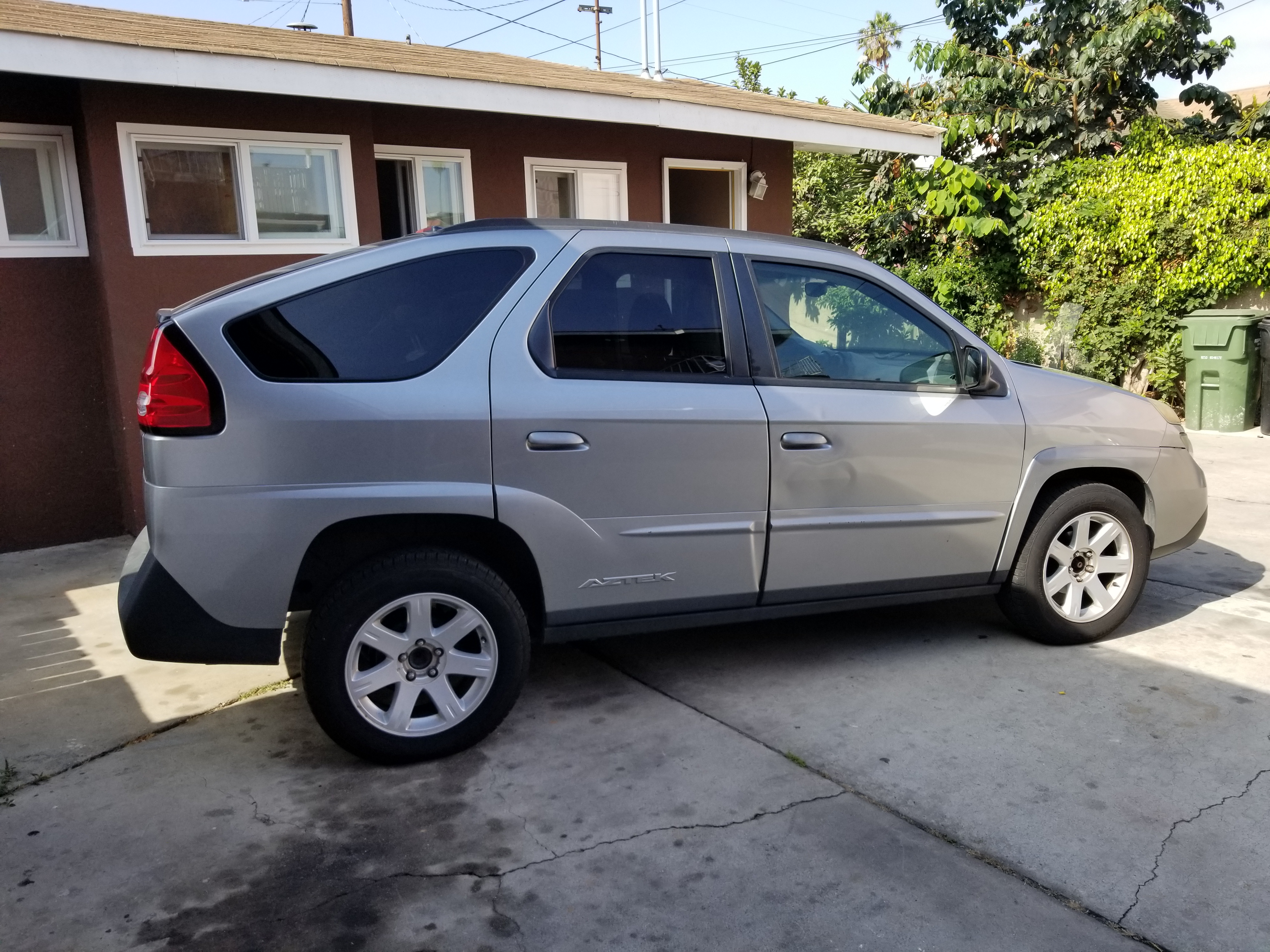 2004 Pontiac Aztek