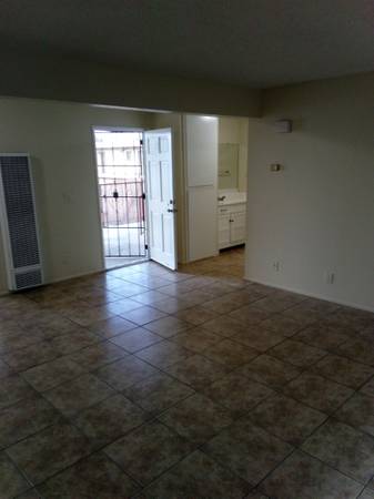 1 BEDROOM IN HAWTHORNE