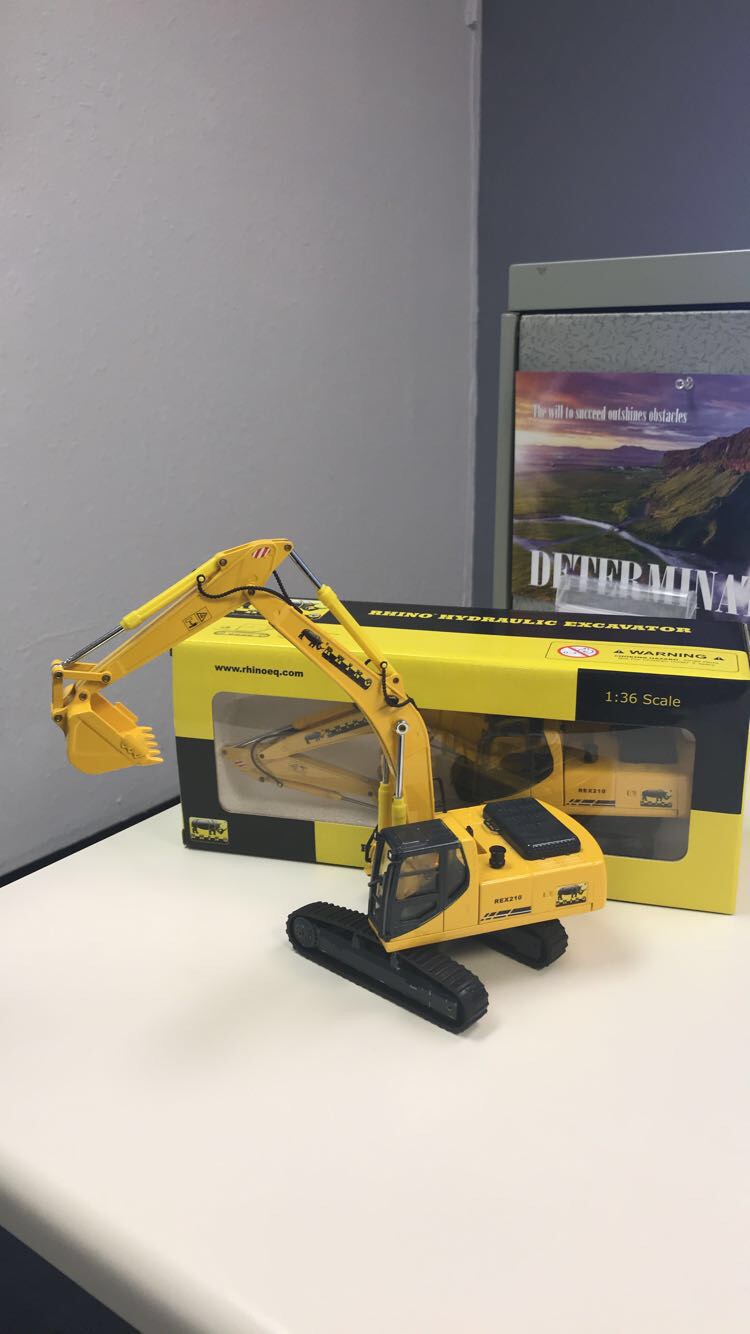 Mini Excavator ( Toy)