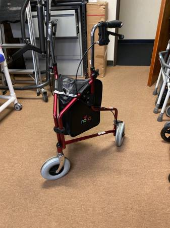 Medical Equipment for Seniors – Rollators, Wheelchairs, And more!