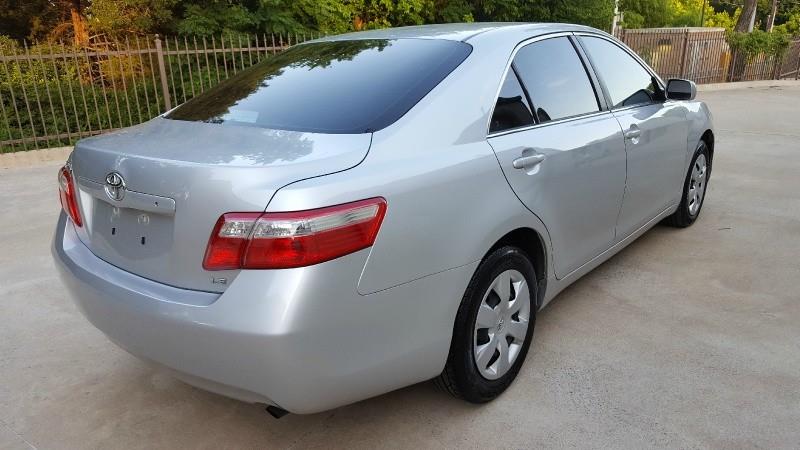 ,,,2008 Toyota Camry,,..$1800,,.