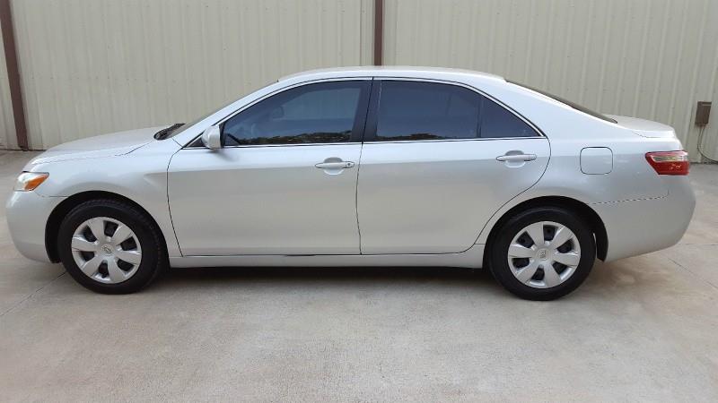 2008 Toyota Camry.......e