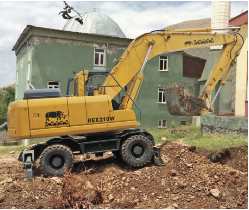 Excavator RHINO RX70