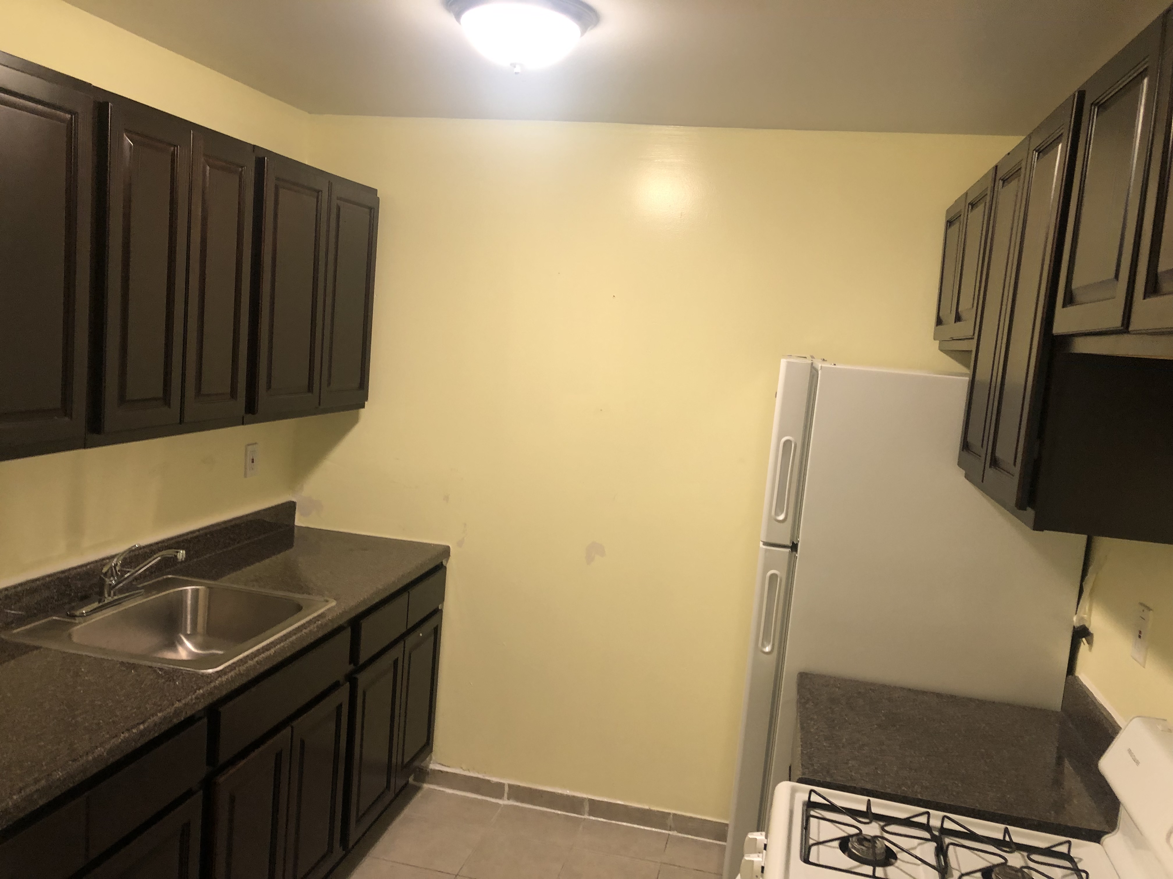 Pennysaver Id 1357636 Spacious 2 Bedroom Apartment In