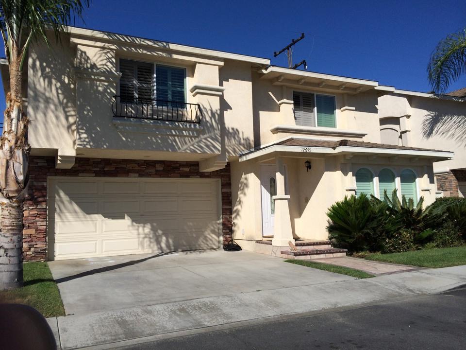3 Bedroom 2.5 Bath FOR RENT