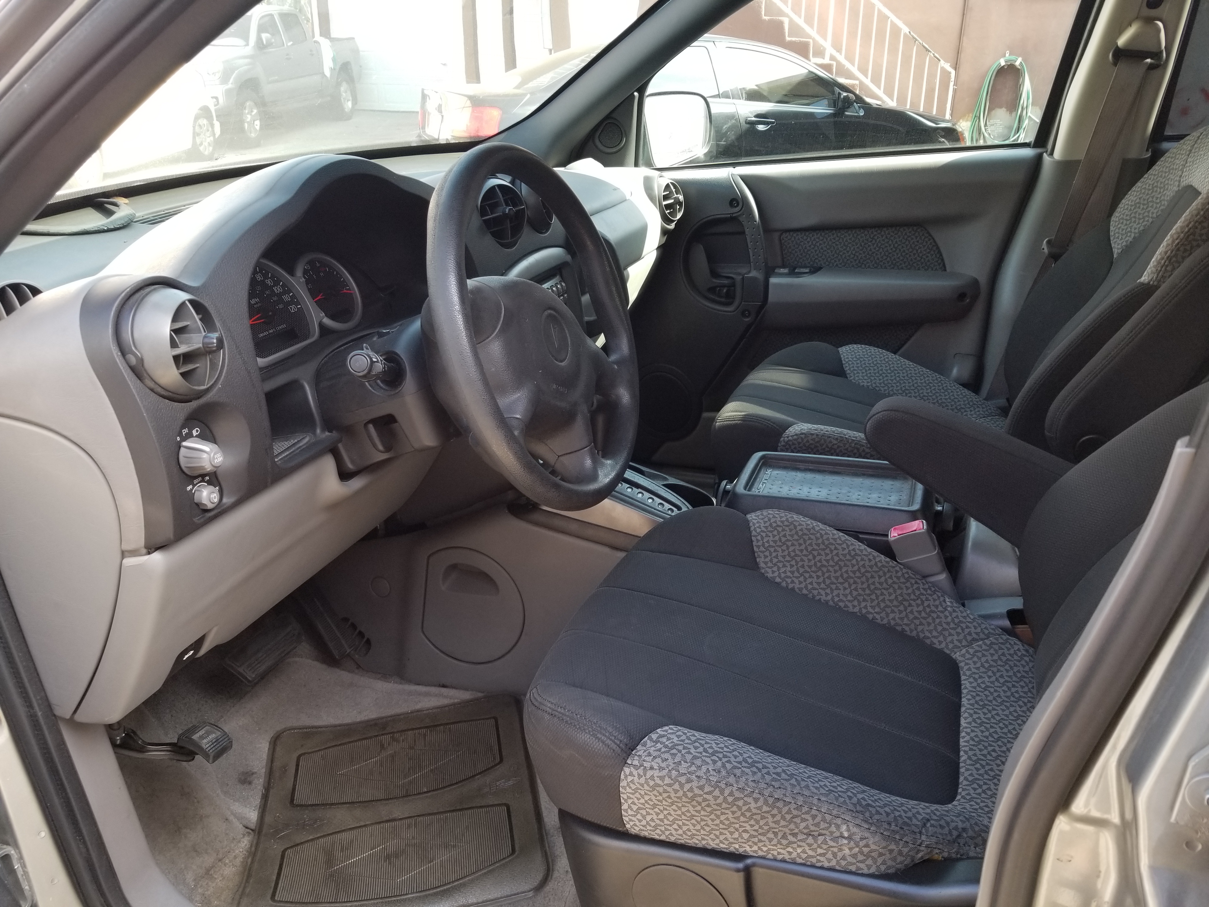 2004 Pontiac Aztek