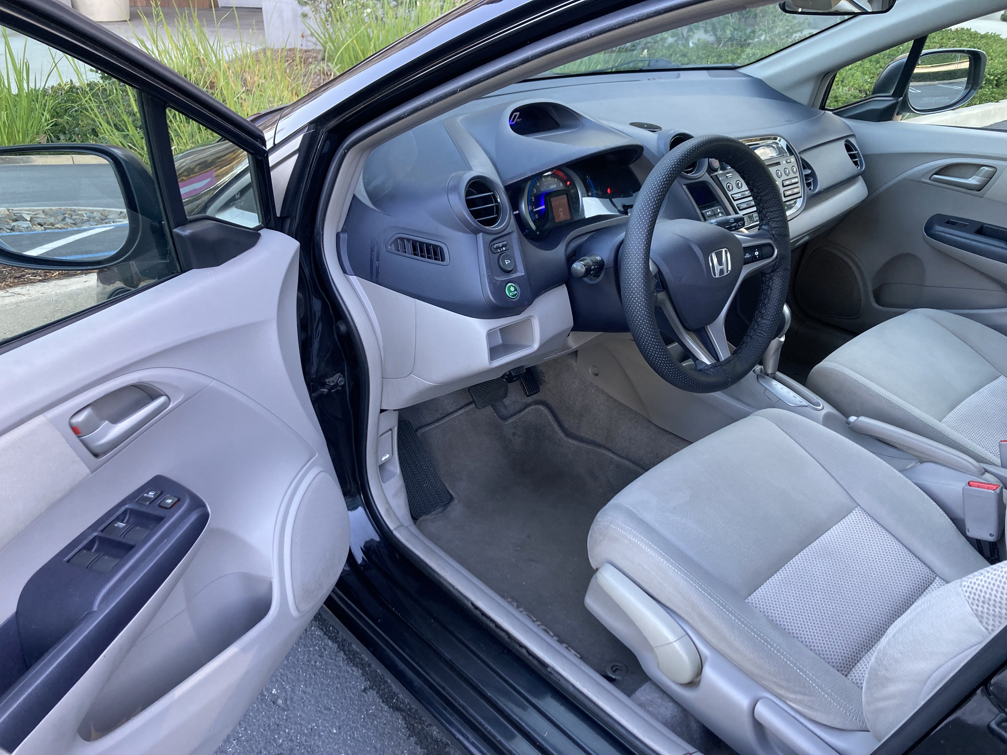 2010 Honda Insight LX ,Excellent Condition!