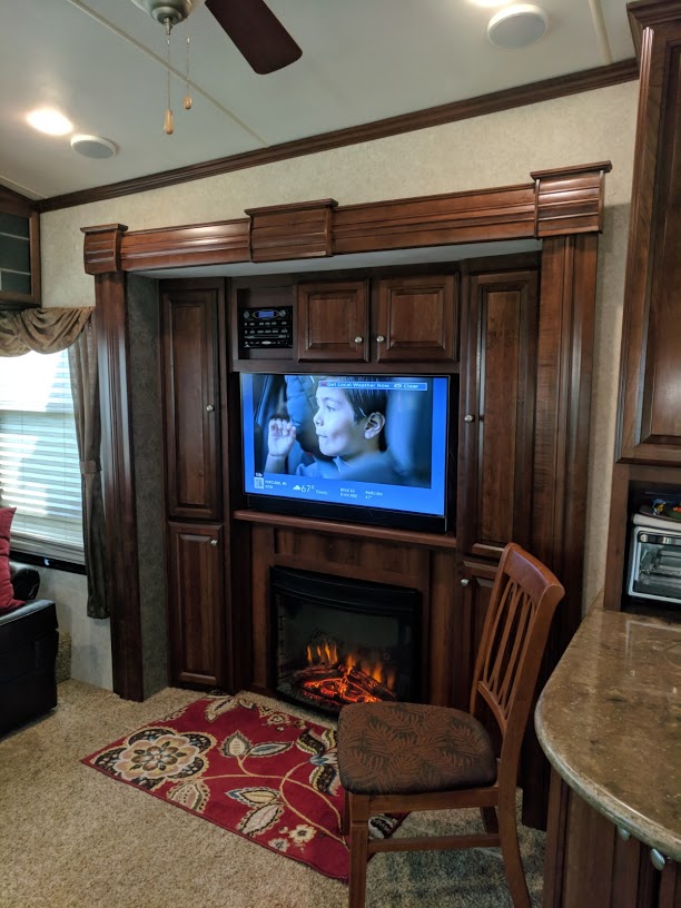 2013 Cardinal 3450RL 5th Wheel RV