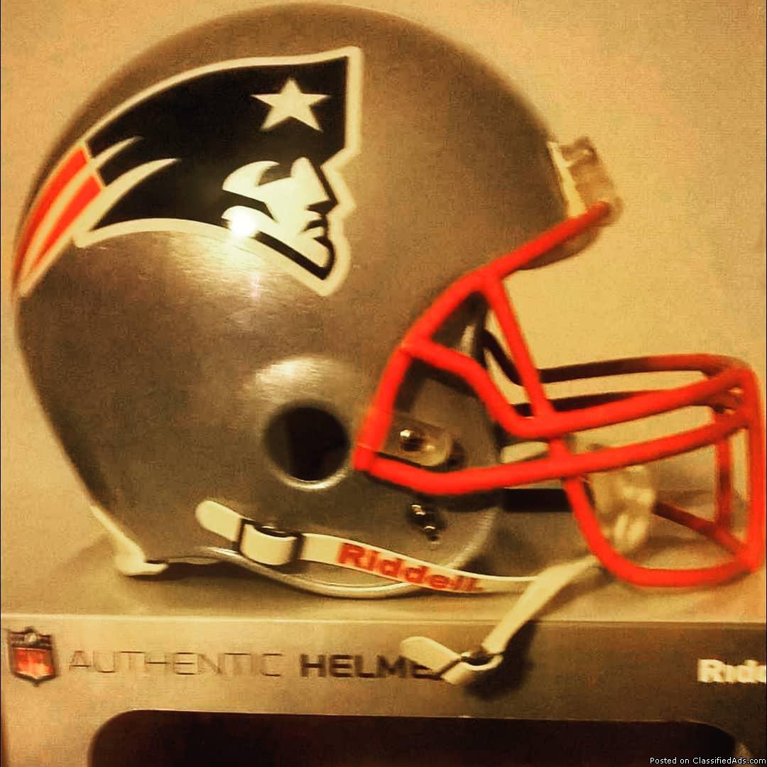 NFL Authentic Riddell   Full Size Helmet. The ultimate football helmet collectible.