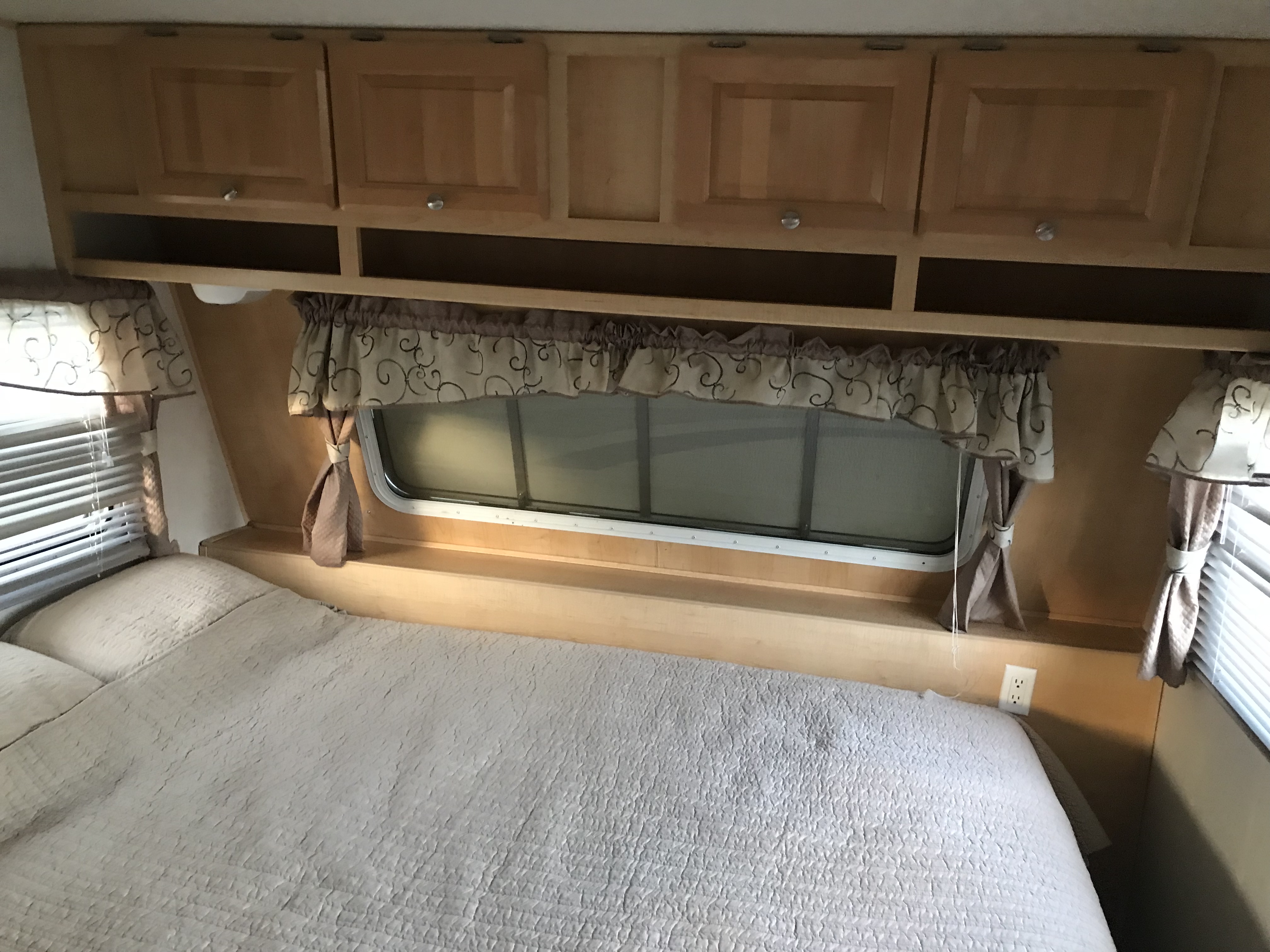 2004 trailer light trailer