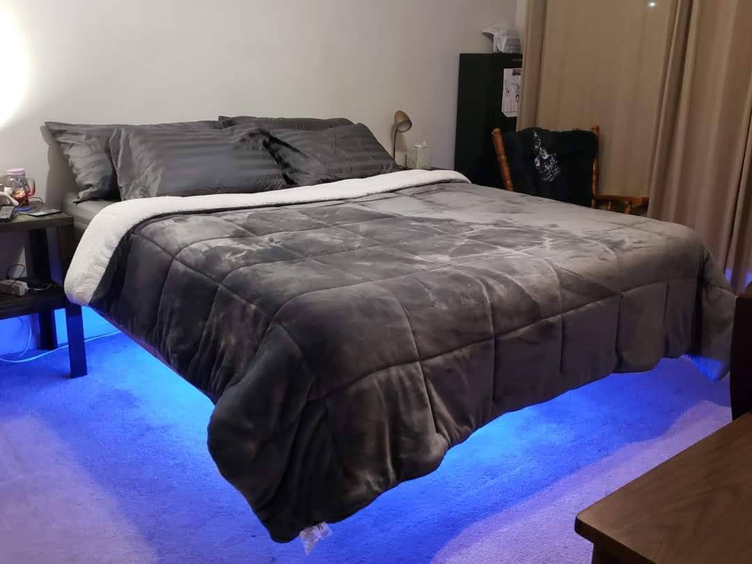 Loyd and Camelias Cleaning and Handyman Services (530) 565 3836