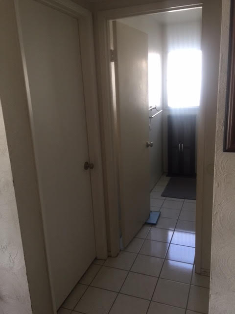 Fountain Valley room and bath for rent