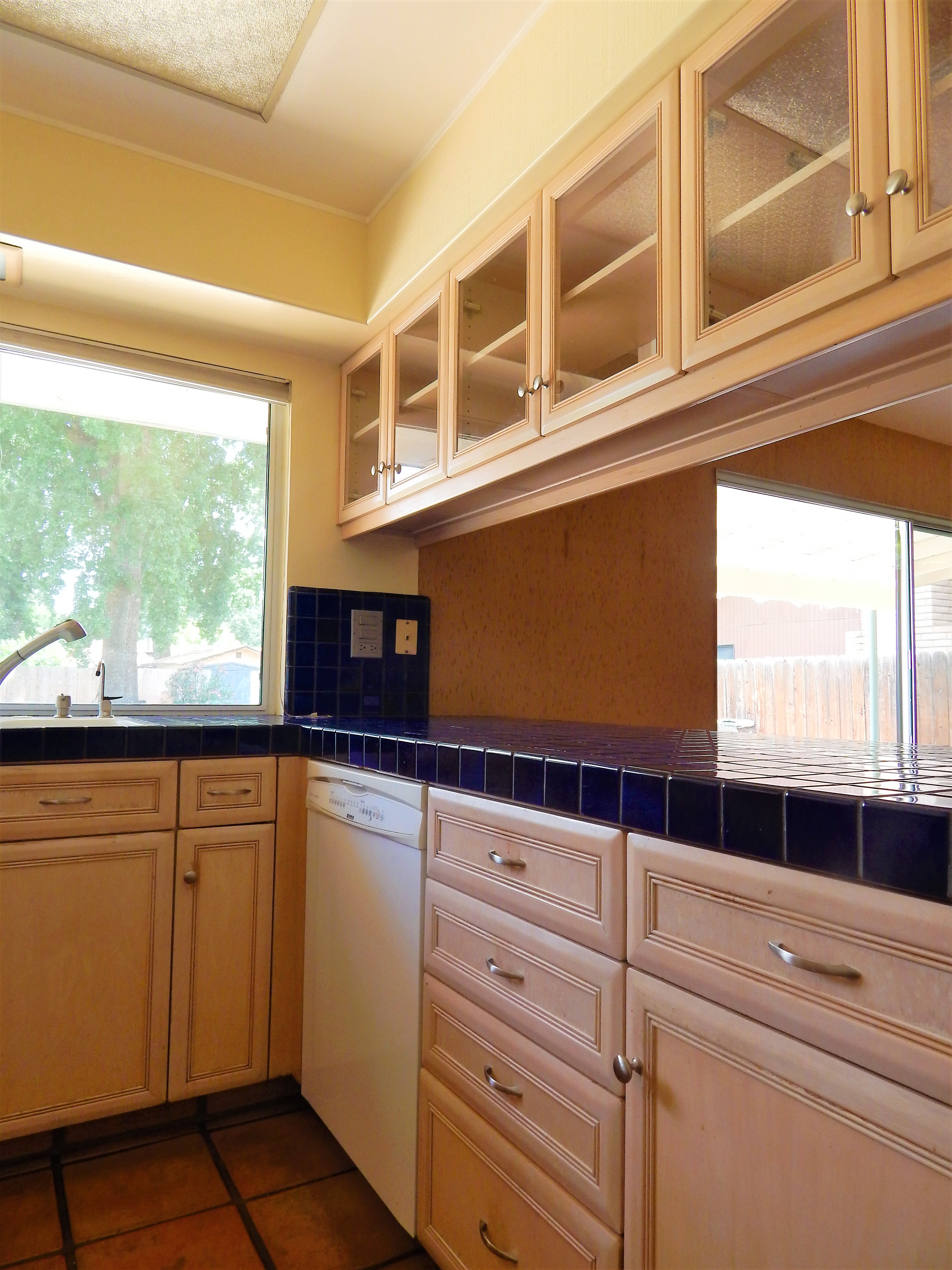 Lovely Home in Visalia's Oak Ranch!  15086 Avenue 312.