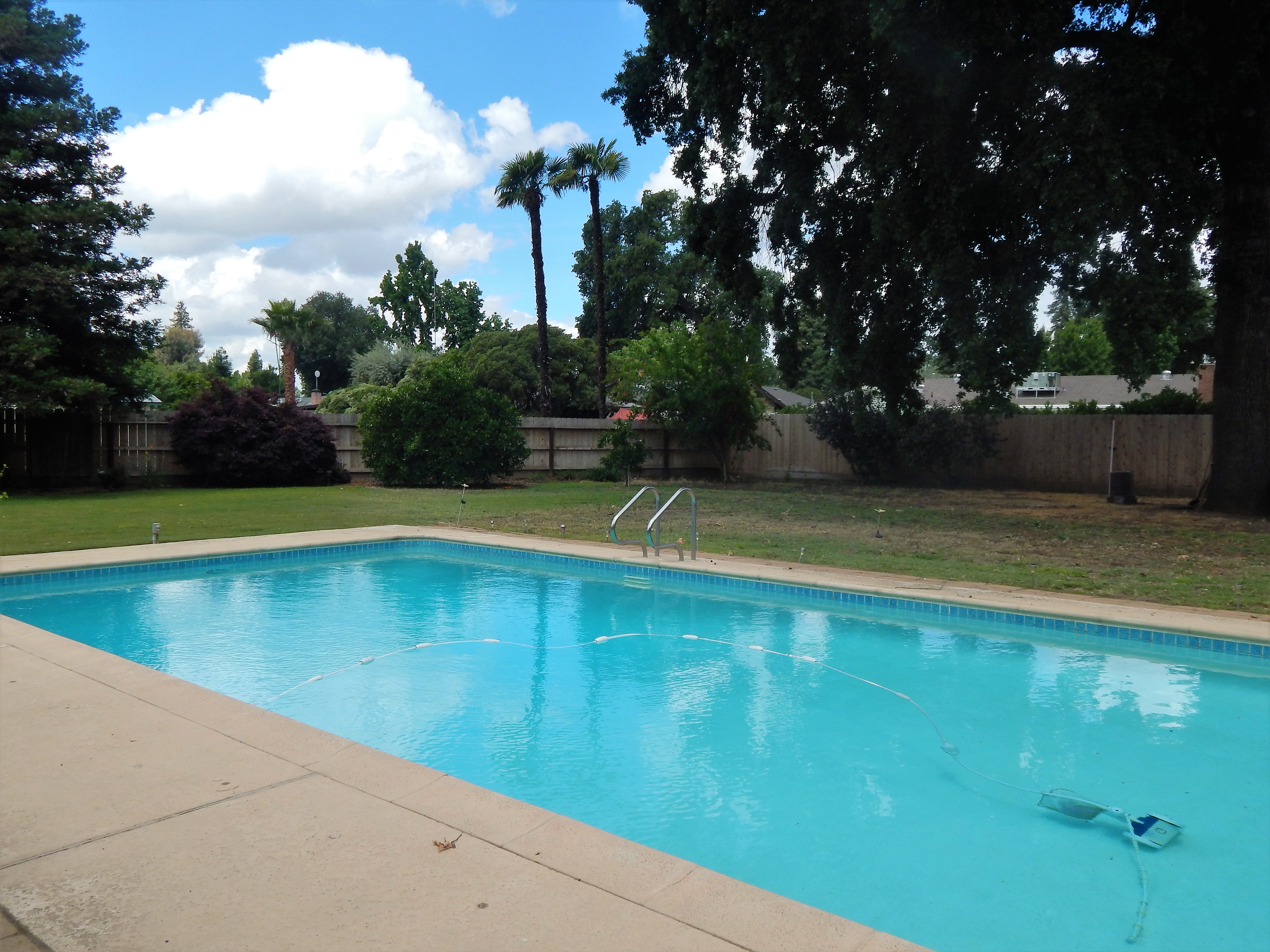 Lovely Home in Visalia's Oak Ranch!  15086 Avenue 312.