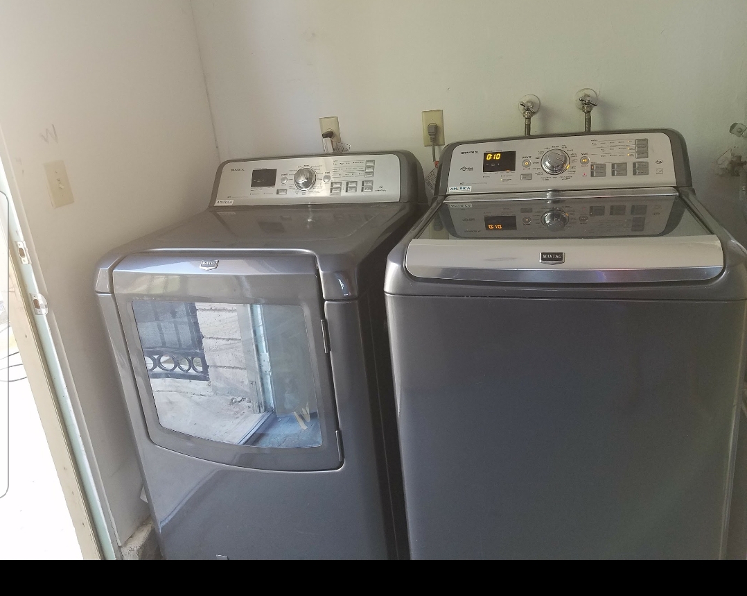 Xl maytag washer&dryer