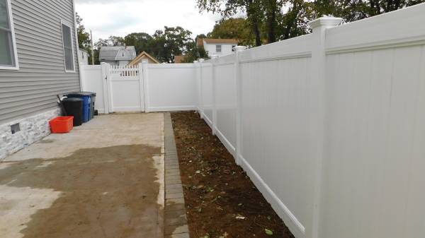 10 panels with 1 Gate - PVC Fence Full Privacy