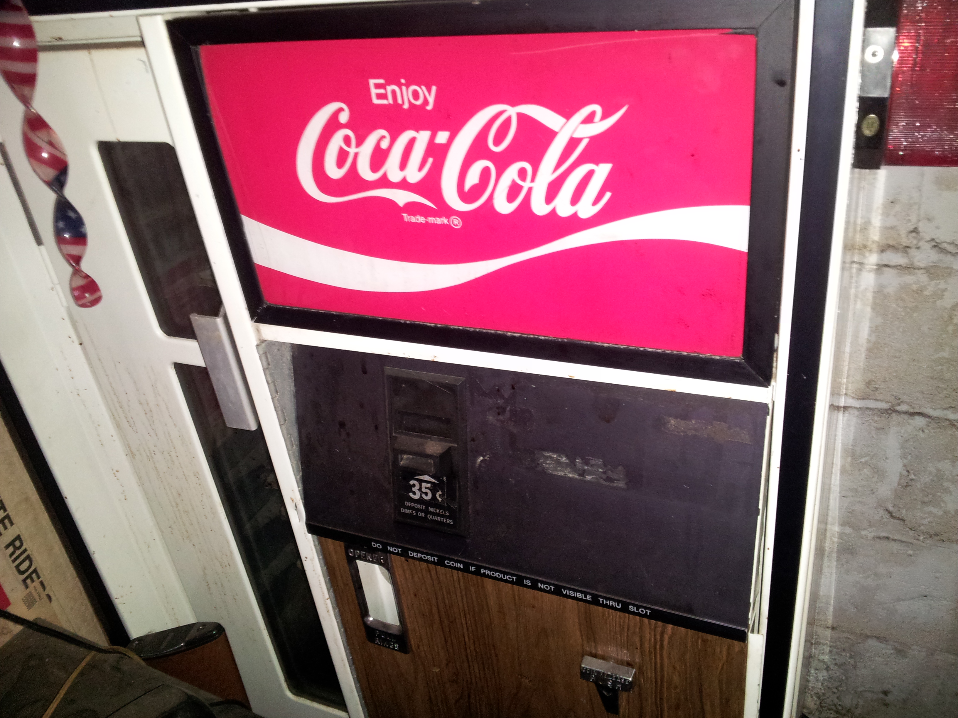Vintage 1965 Coke Machine Cavalier Vending Side Door Dispenser
