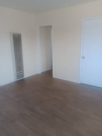 1 BEDROOM IN LOS ANGELES $1795