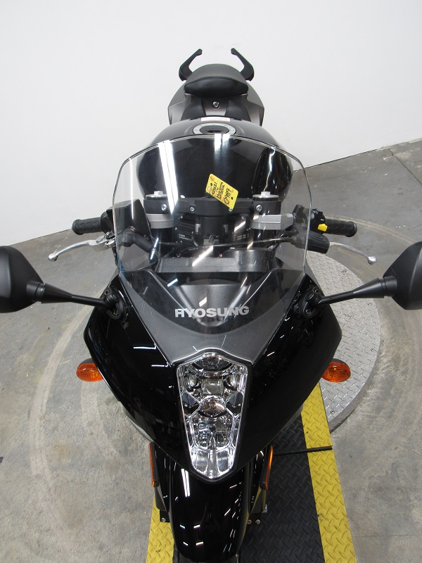 Brand new Hyosung GT 250 crotch rocket for sale