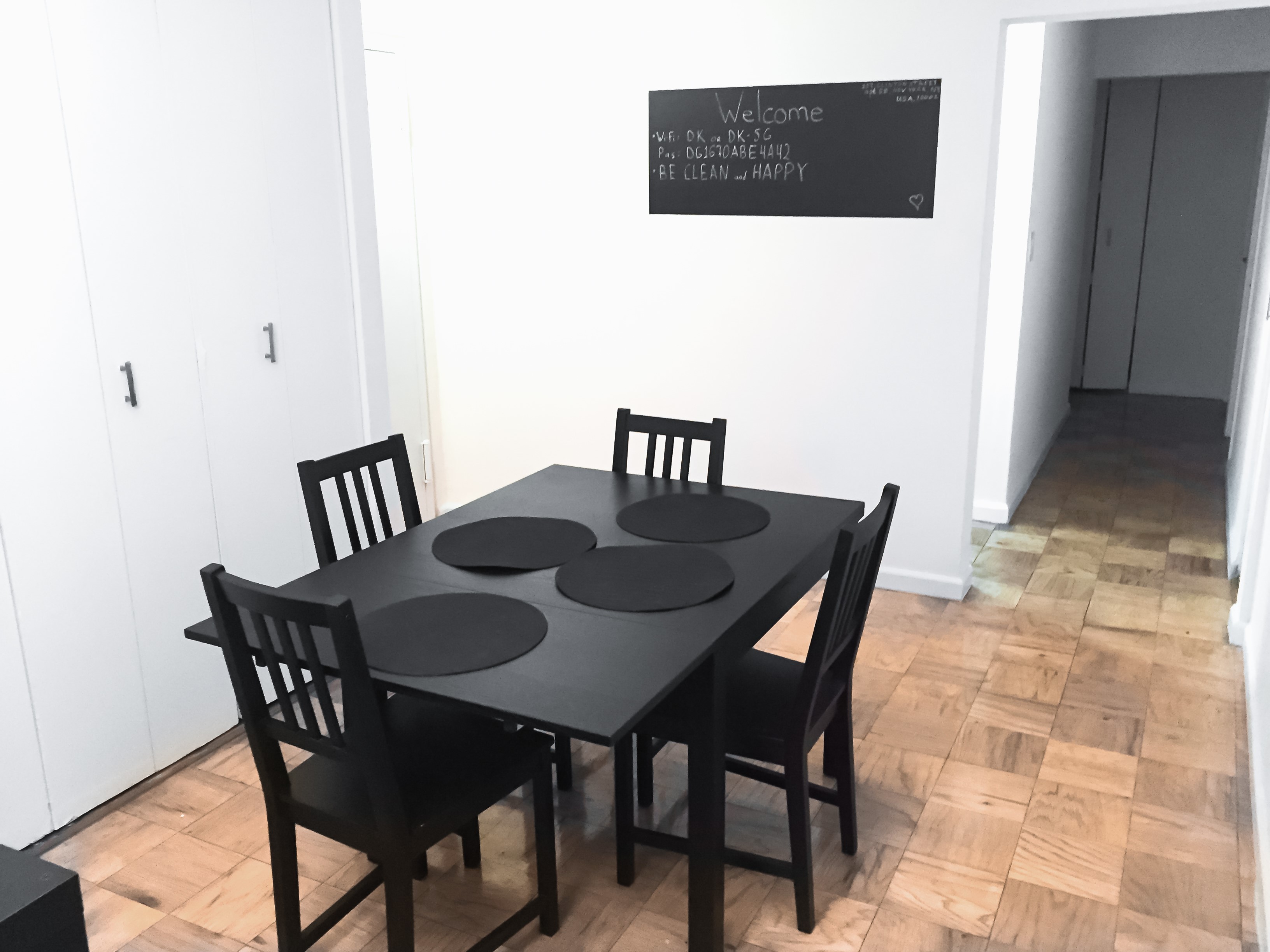 PLACE IN ROOM IN MANHATTAN FOR A LONG TERM STAY