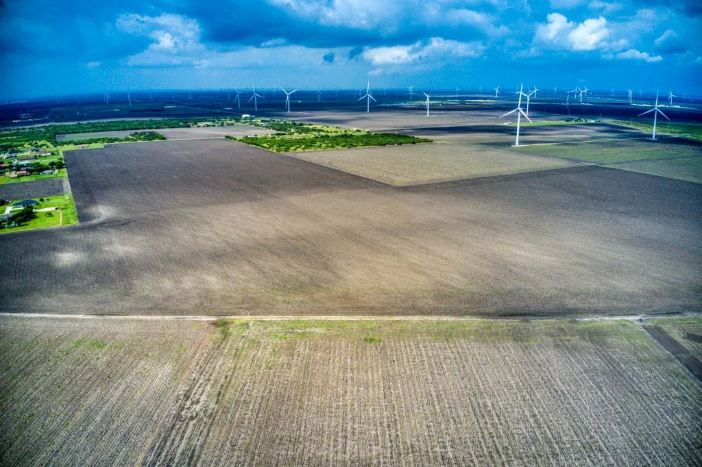 $2M FOR 127.6 ACRES W/MINERAL RIGHTS IN PORTLAND, TX