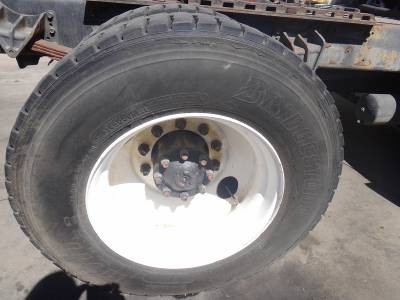 INTERNATIONAL 8300 4X2 PARTS ONLY