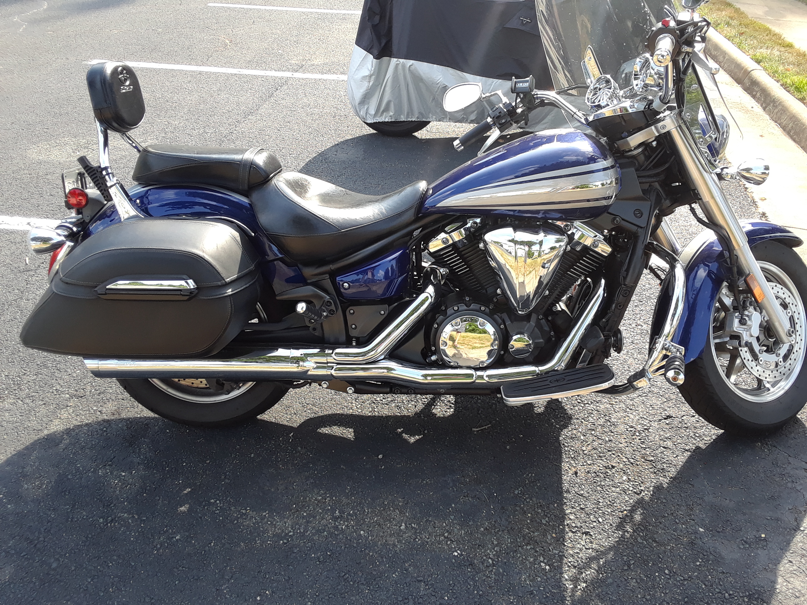 Yamaha vstar 1300 cruiser