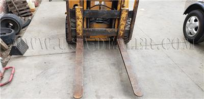 KOMATSU FB15M-2 ELECTRIC 2,670 CAPACITY FORKLIFT