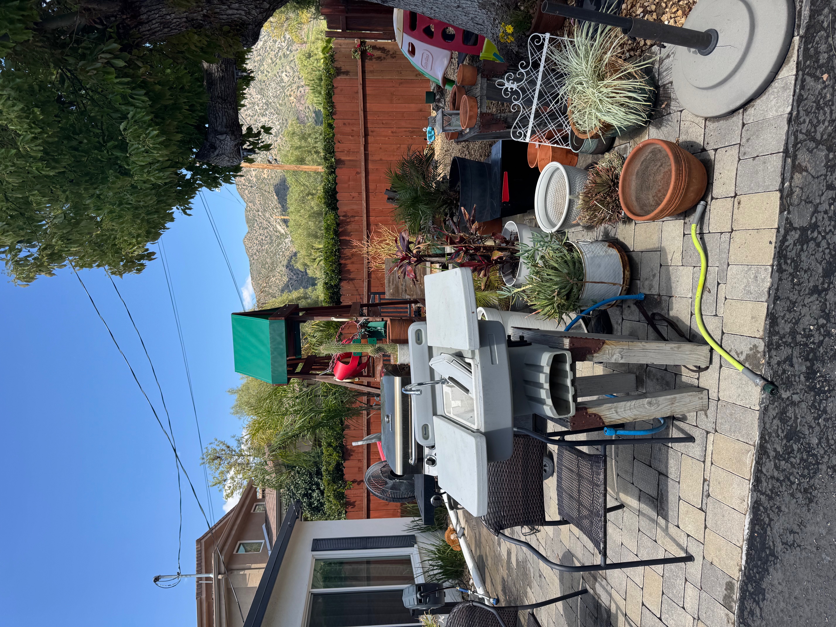 Garage / Yard Sale