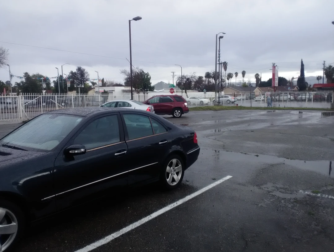 Dealer Office for Rent In Fullerton, CA.