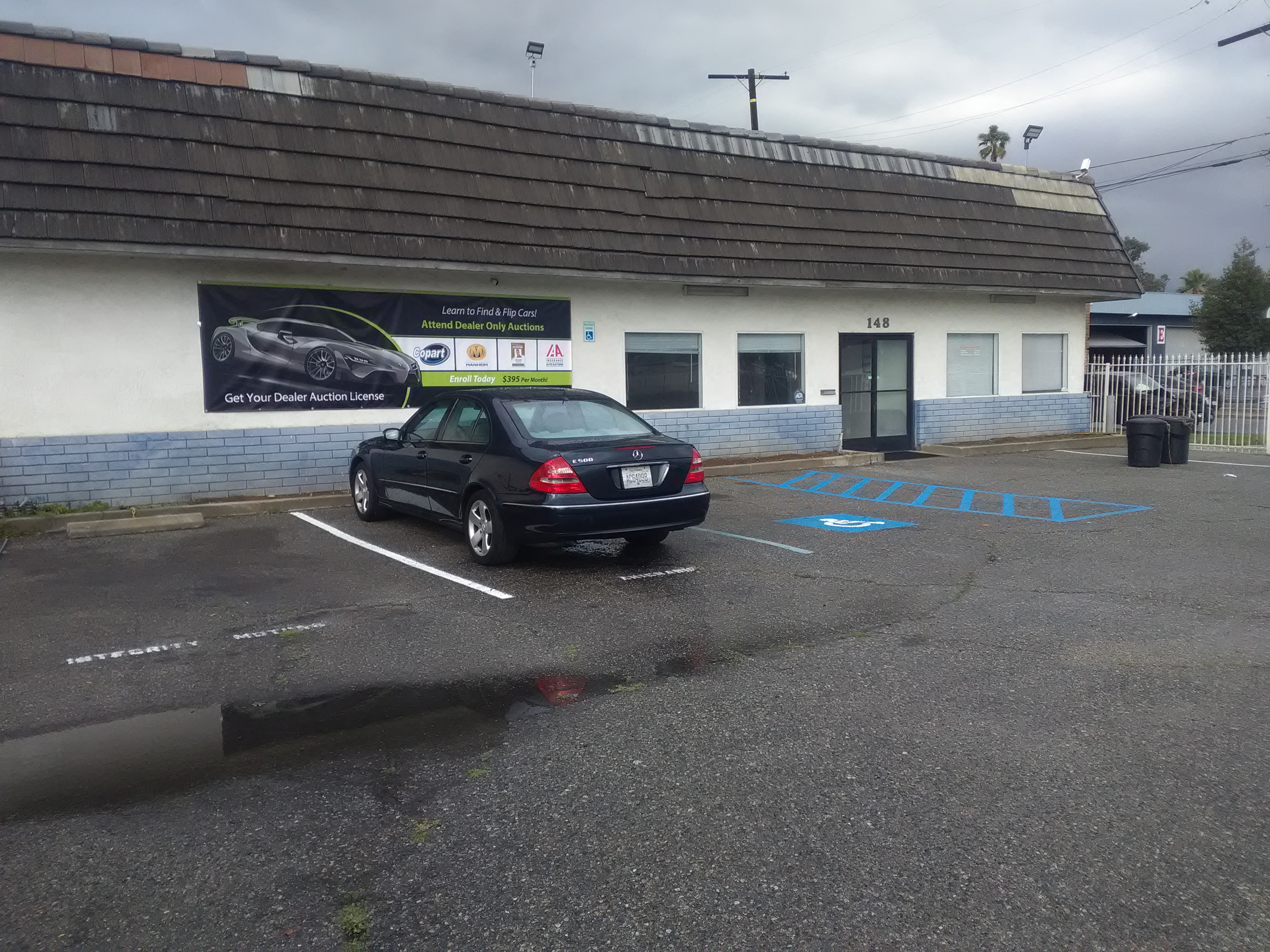 Dealer Office for Rent In Fullerton, CA.