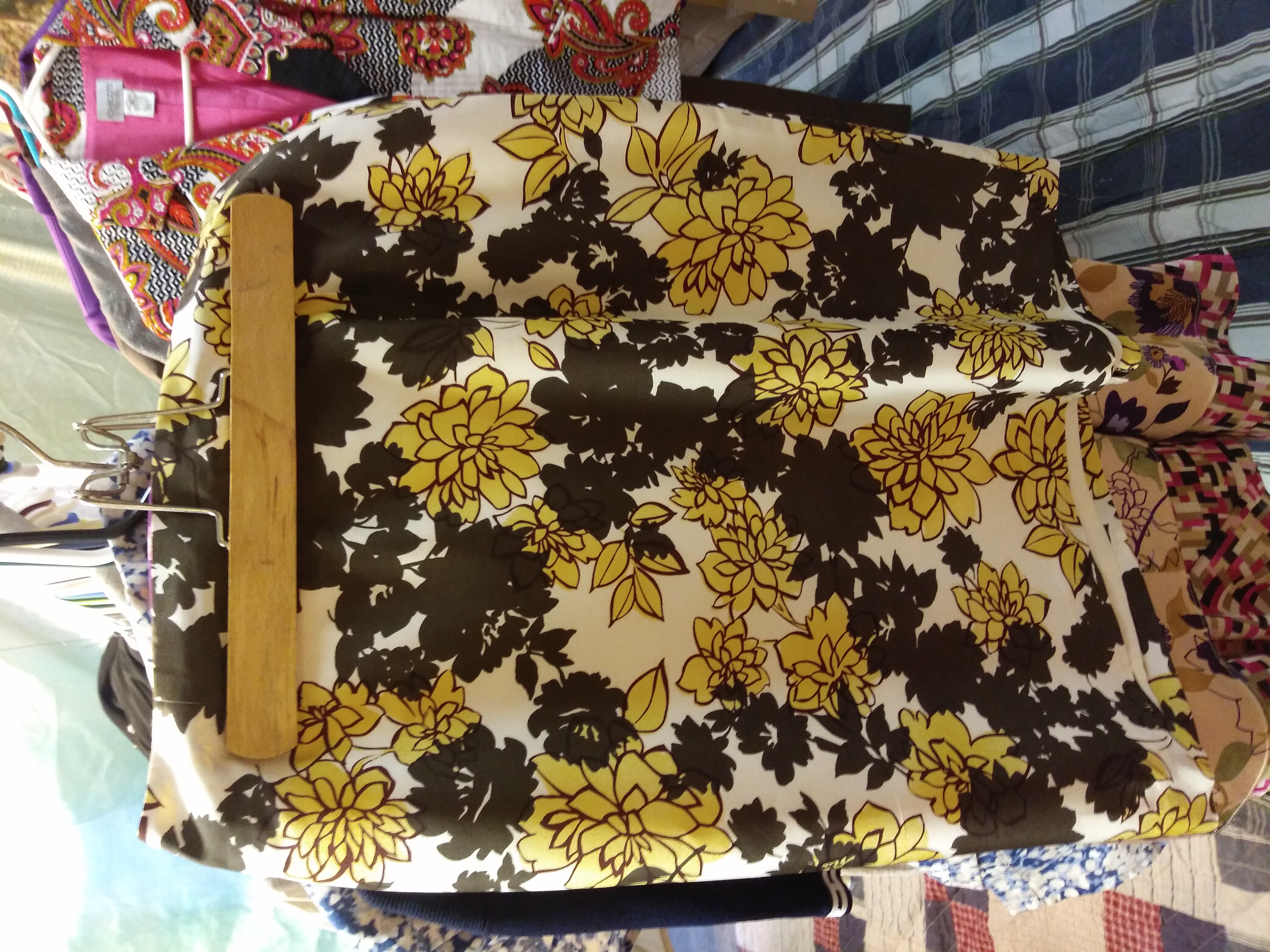 Women's Clothing  $1.00 per piece