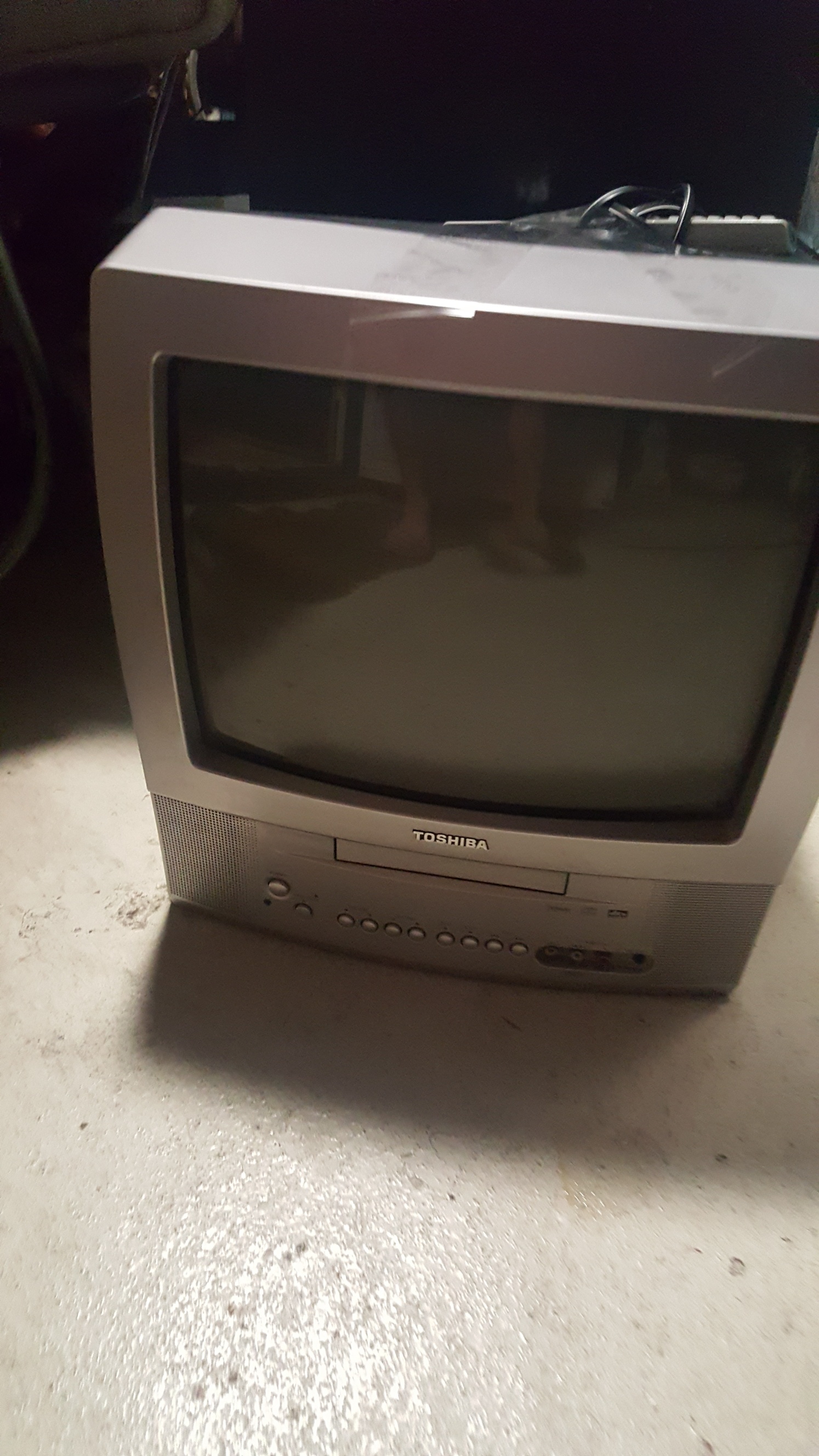 MOVING/YARD SALE SATURDAY 07/28/18 STARTING 7:30AM