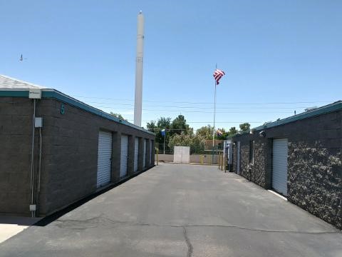 24/7 ACCESS Self Storage  U-STOR Greenway & 40th St
