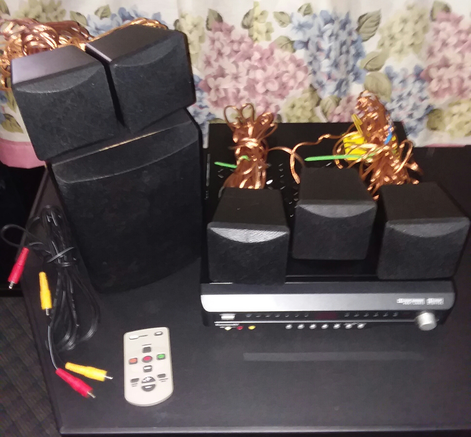 Kawasaki AV1000 Home Theater System with remote