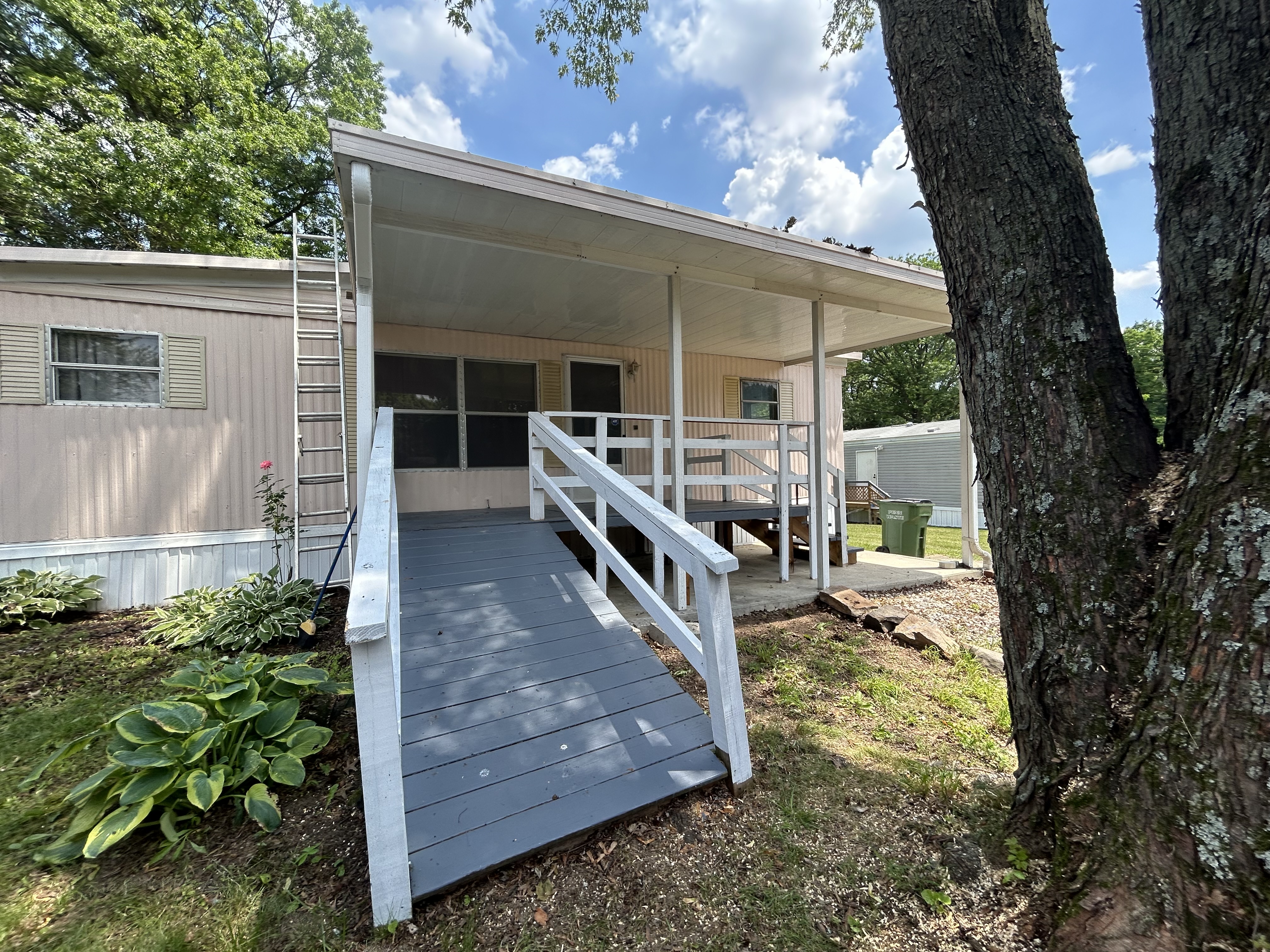 Lynn Marie Hartman | Real Estate Agent