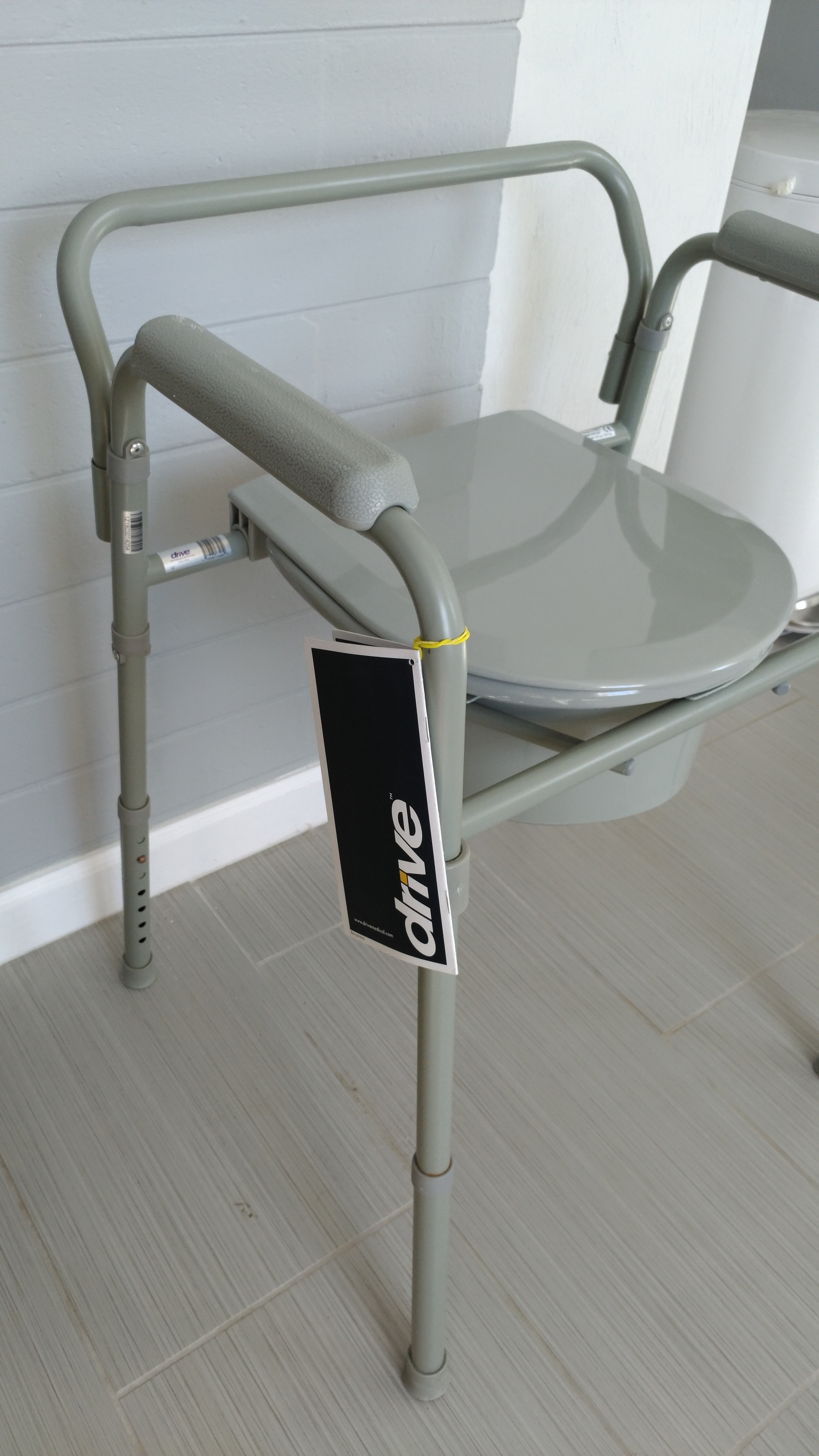 Bedside commode
